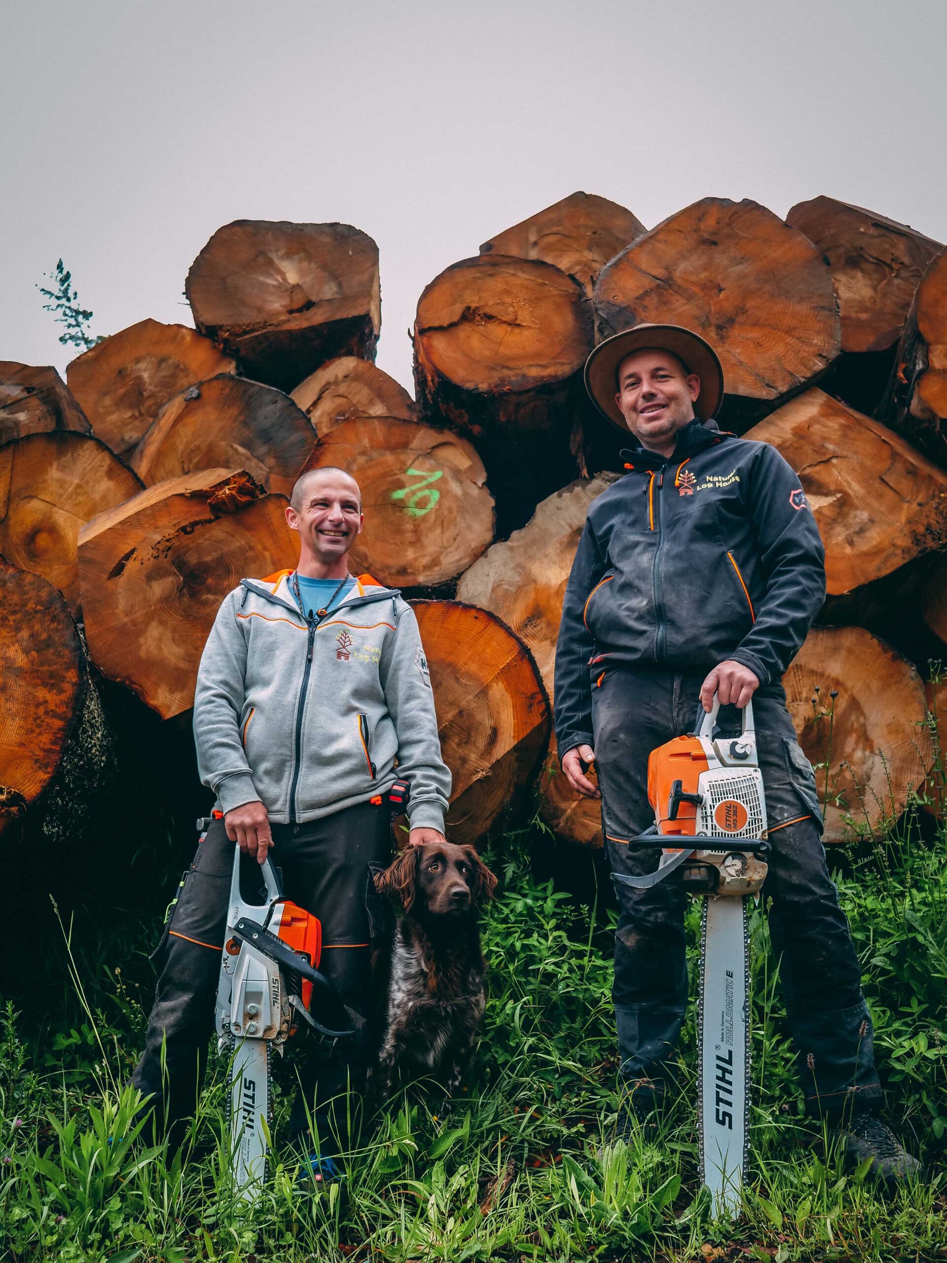 Ales in Andrej Natural log house scaled • Natural Log House