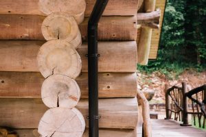 Rustikalna brunarica v gozdu NATURAL LOG HOUSE lesene masivne hise 8 • Natural Log House